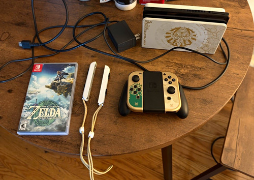 Nintendo switch oled - oled, zelda